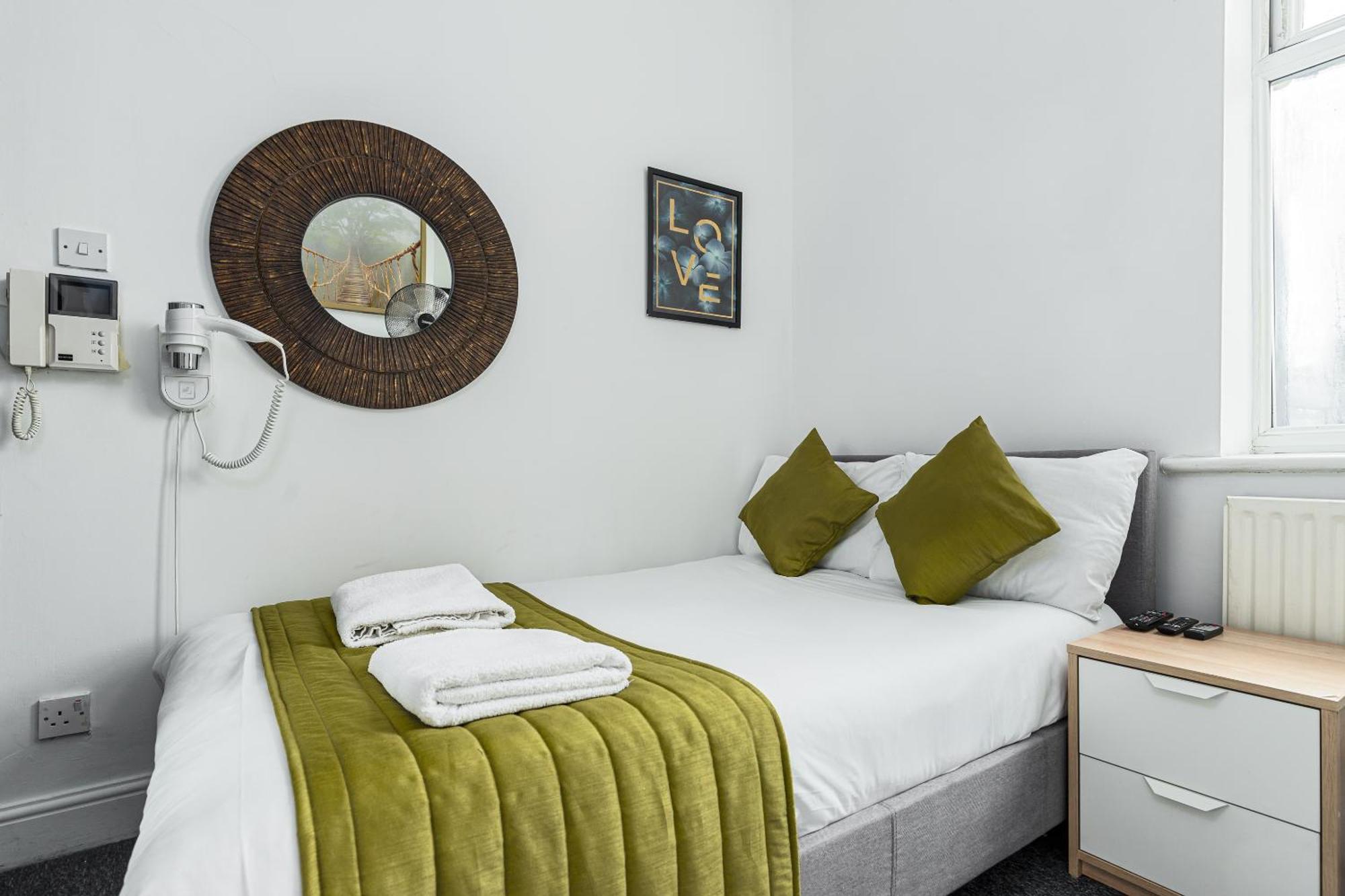 לונדון Vilenza Hotel מראה חיצוני תמונה